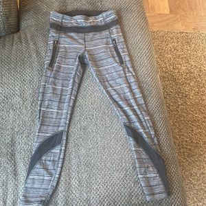 Lululemon size 4 striped black/silver leggings